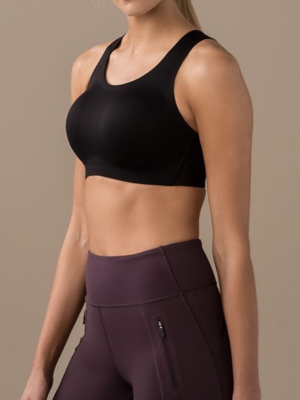 Lululemon Enlite Black Crisscross Back Sports Bra size 36B - Picture 2 of 9